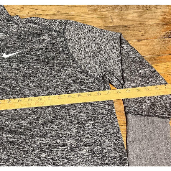 Nike Running Dri-Fit Womens Plus Size 3X Zip Thumbhole Athletic Top Gray 1/4 Zip - Picture 9 of 16